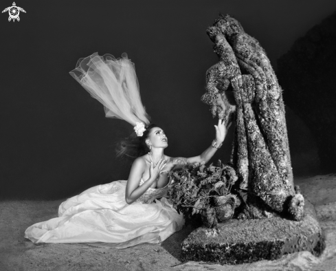A Sculpture of Virgen Maria del Carmen & uw model