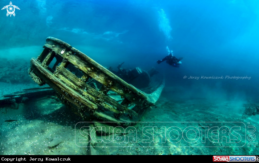 A Wrecks and Rocks