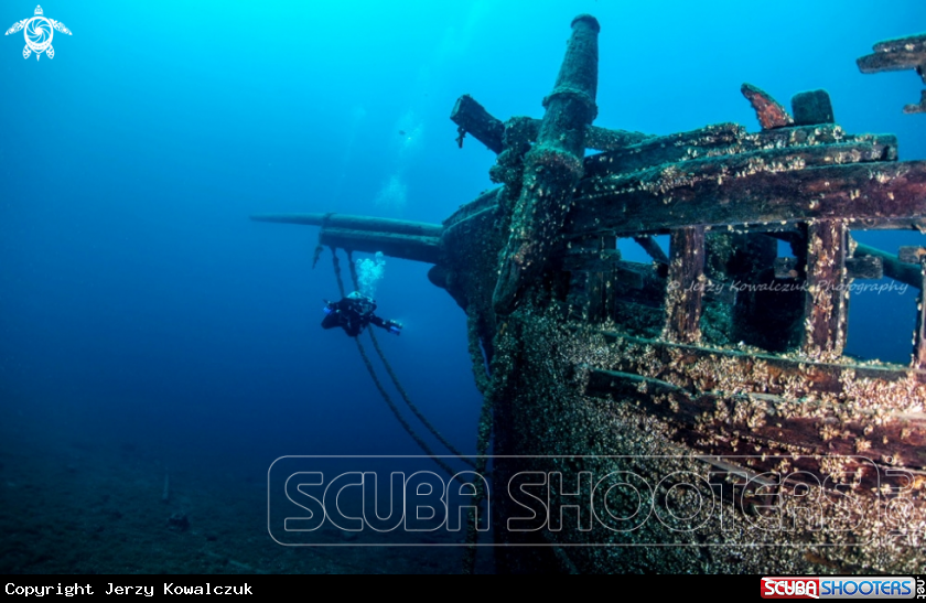 A Under ice & Spring Diving