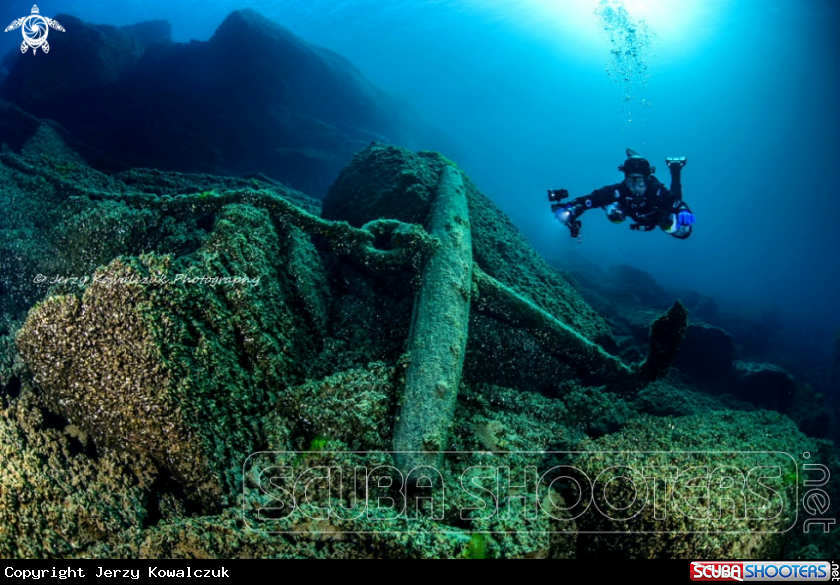 A Under ice & Spring Diving