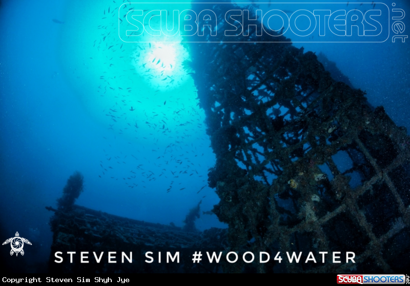 A Artificial wreck