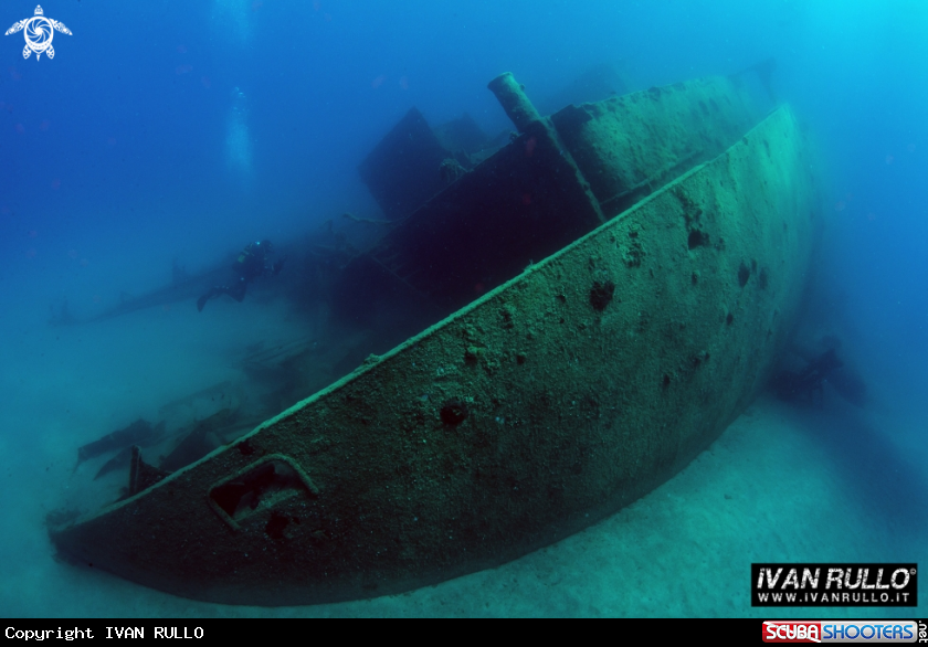 A WRECK CAPITAN ANTONIO