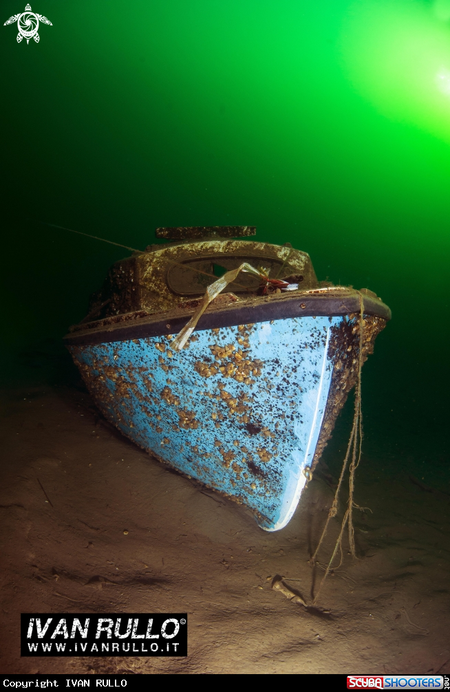 A Wrecks in Ranco