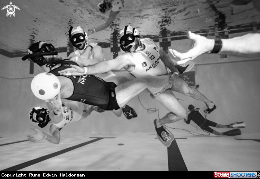 A Underwater rugby